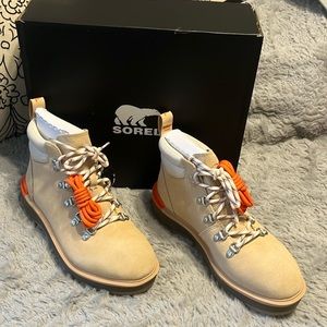 NWT Sorel Hi-Line Hiker in Ceramic size 9